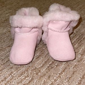 Ugg Baby pink very gently used size 2 / 3 (3 - 9 mos)
